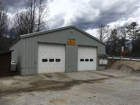 Town Garage .